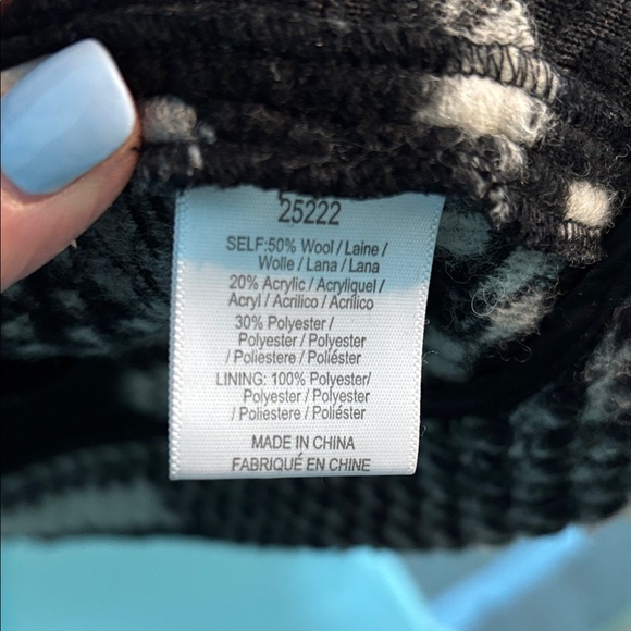 Black & White Open-Front Patterned Women's Cardigan - Picture 3 of 5